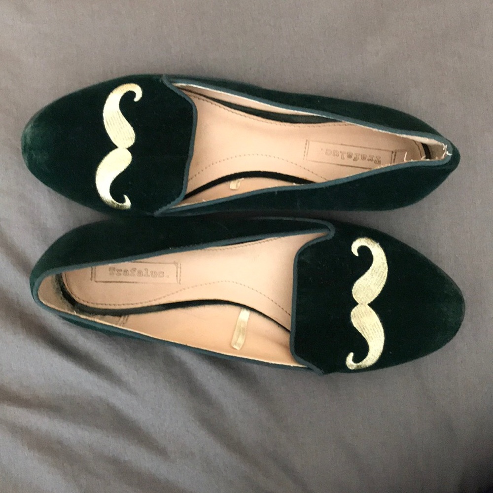 Zara Trafaluc Velvet Green gold mustache loafers